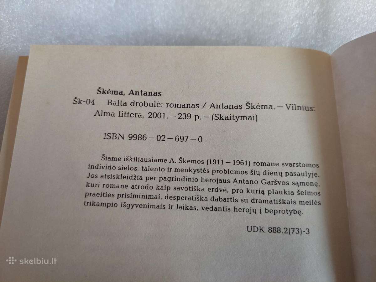 Balta drobulė - nuotraukos Nr. 3