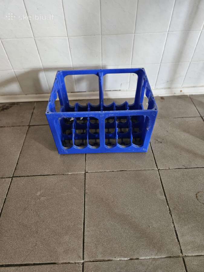 Plastikinės Mėlynos Dėžės