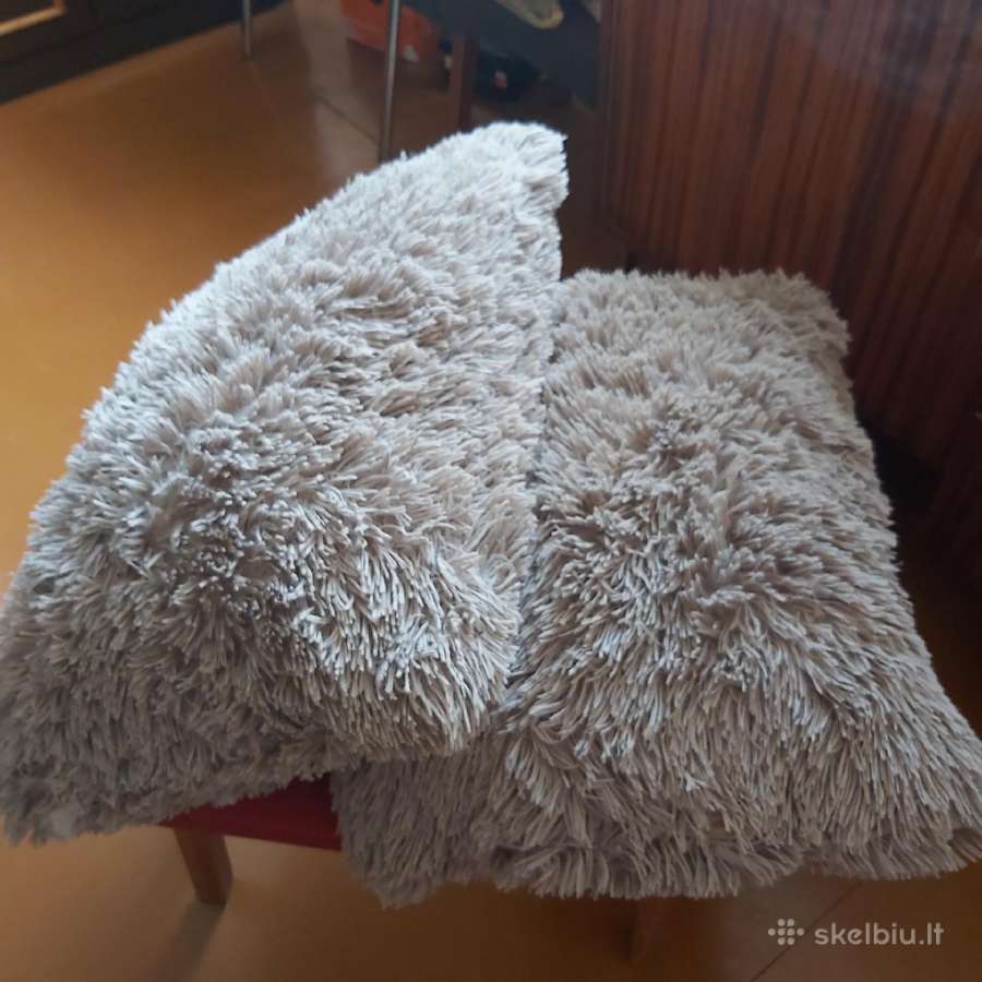 Dvi kilpinės pagalvės po 5€ - nuotraukos Nr. 2