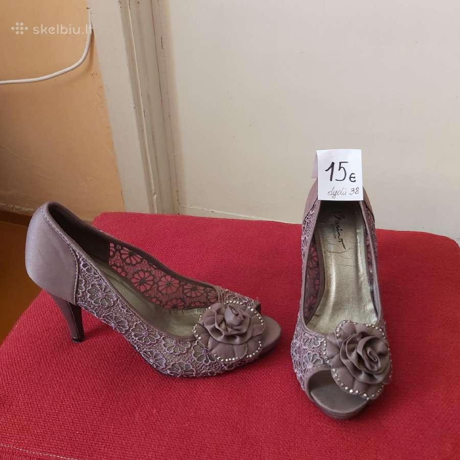 Bateliai 38 dydis