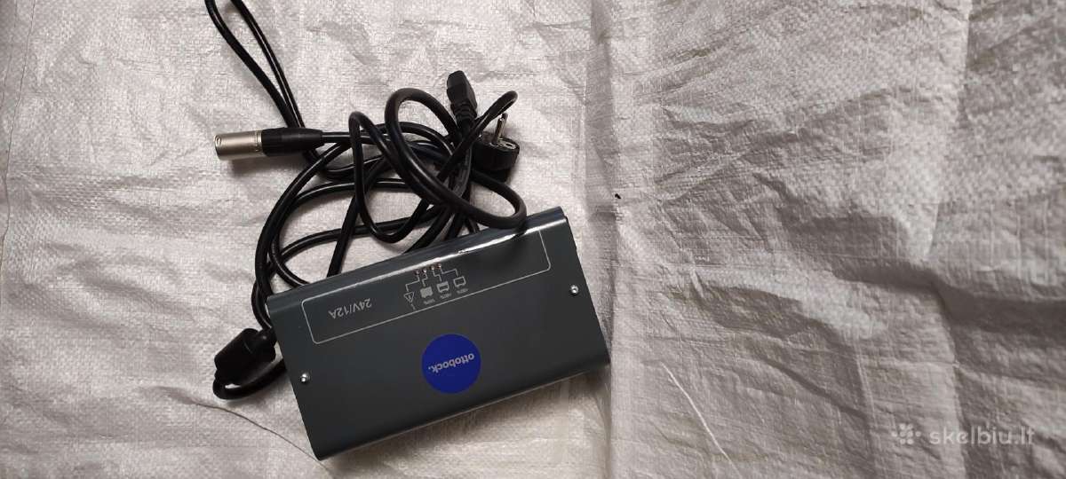 Automatinis pakrovėjas (įkroviklis) 24v/12a