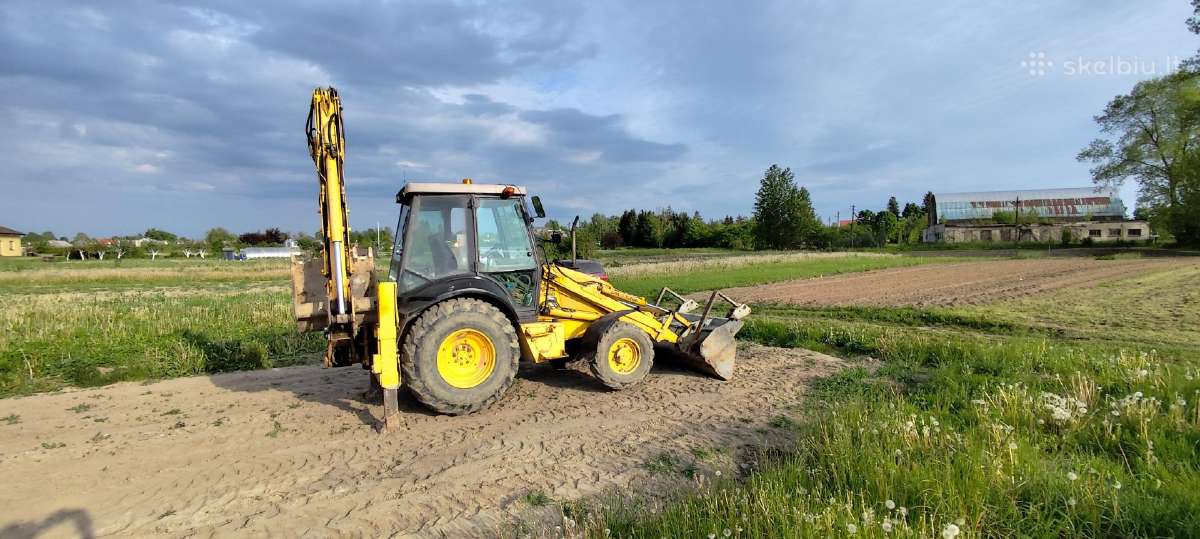Parduodamas Ratinis Ekskavatorius New Holland Nh95