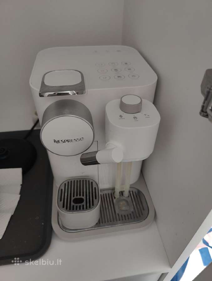 Kavos aparatas Nespresso Latissima Gran