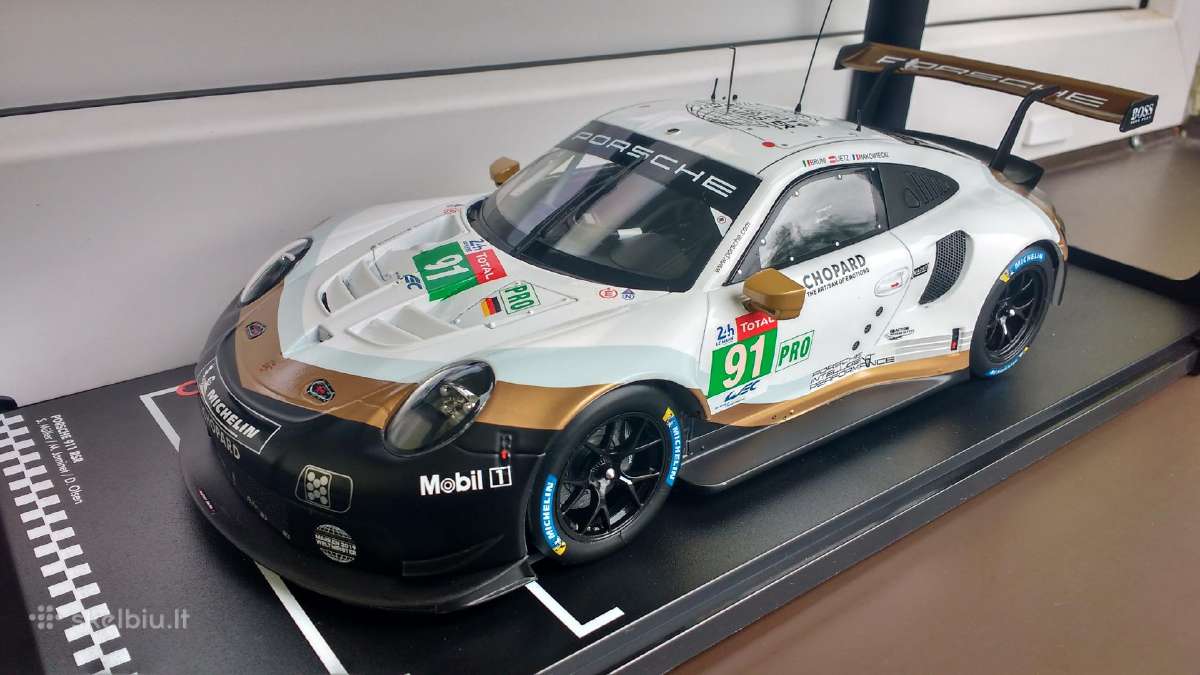 Porsche 911 Rsr