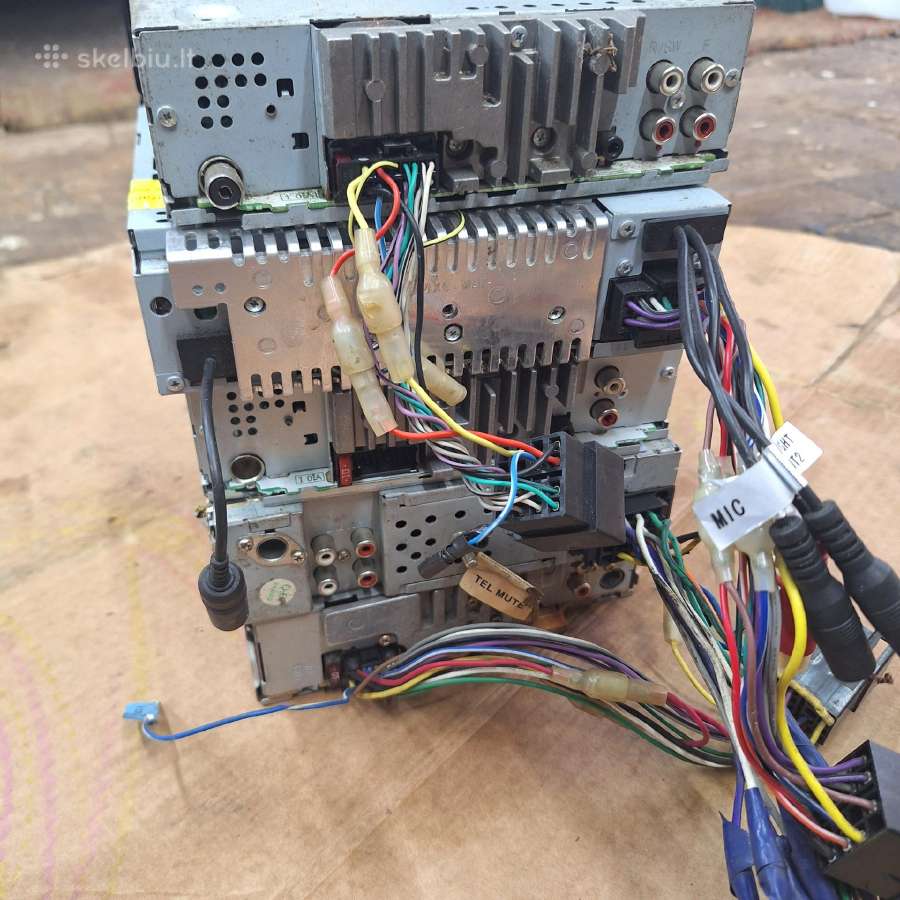 Automagnetolos