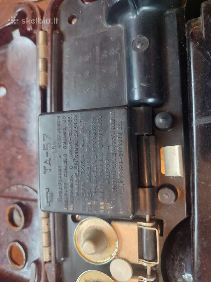 Tarybinis bakelitinis telefonas - nuotraukos Nr. 4