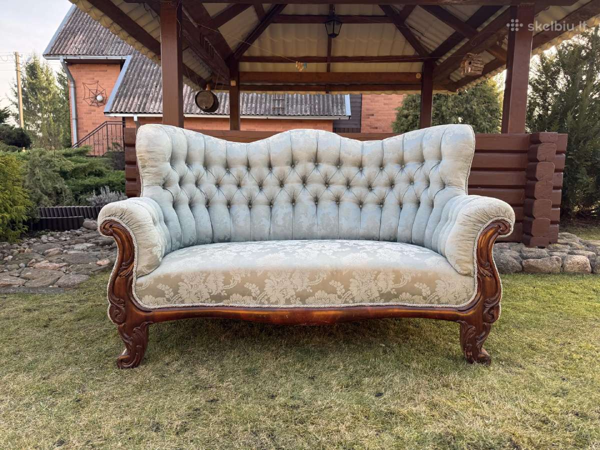 Senovinė sofa
