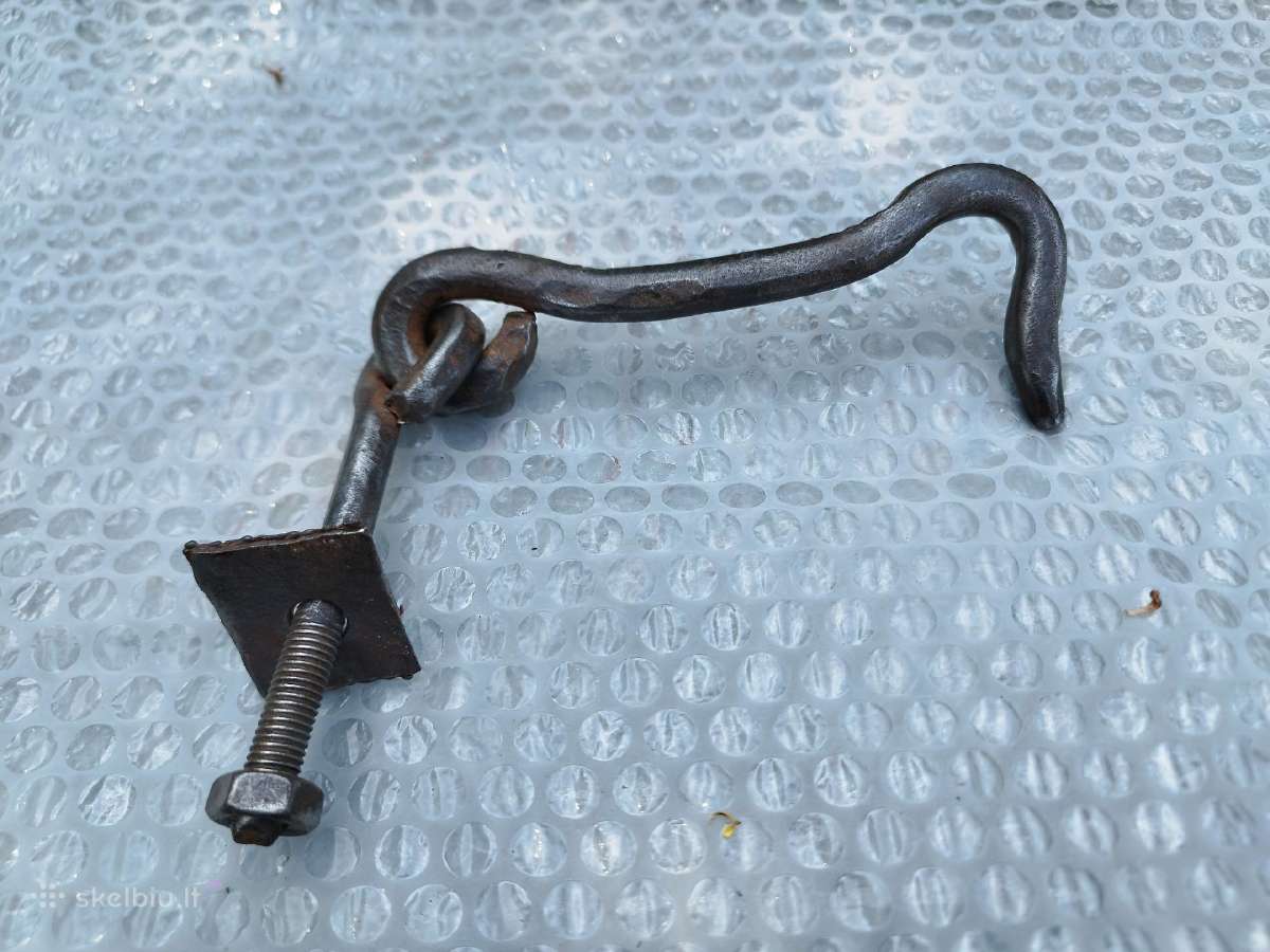 Senovinis metalinis durų kablys kalvio darbo