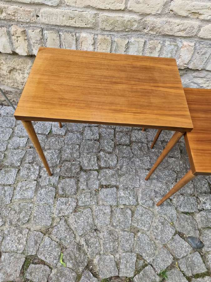 Vintažiniai mid century riešutmedžio staliukai - nuotraukos Nr. 5
