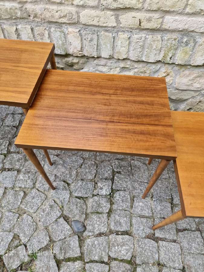 Vintažiniai mid century riešutmedžio staliukai - nuotraukos Nr. 7