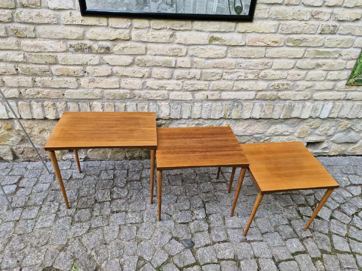Vintažiniai mid century riešutmedžio staliukai - nuotraukos Nr. 8