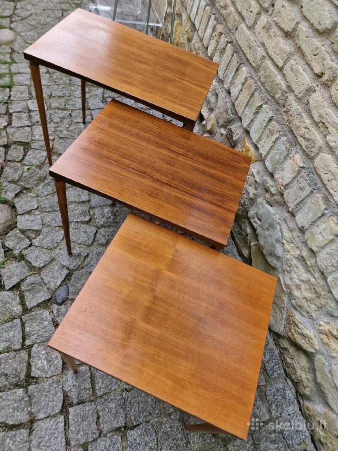 Vintažiniai mid century riešutmedžio staliukai - nuotraukos Nr. 13