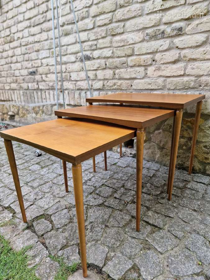 Vintažiniai mid century riešutmedžio staliukai - nuotraukos Nr. 20