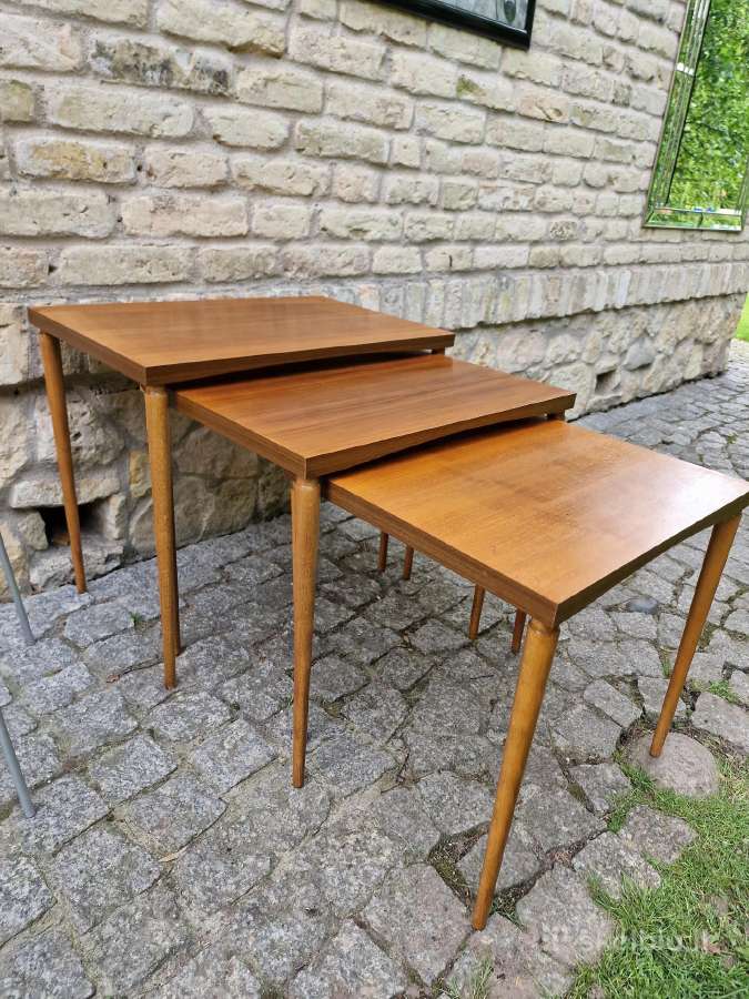 Vintažiniai mid century riešutmedžio staliukai - nuotraukos Nr. 21