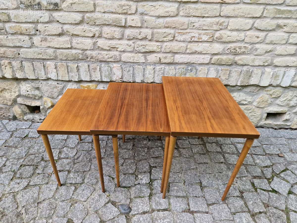 Vintažiniai mid century riešutmedžio staliukai - nuotraukos Nr. 23