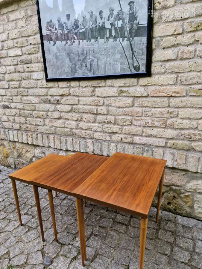 Vintažiniai mid century riešutmedžio staliukai - nuotraukos Nr. 26