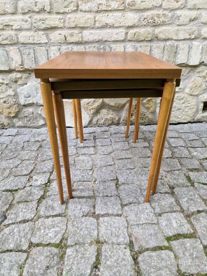 Vintažiniai mid century riešutmedžio staliukai - nuotraukos Nr. 30