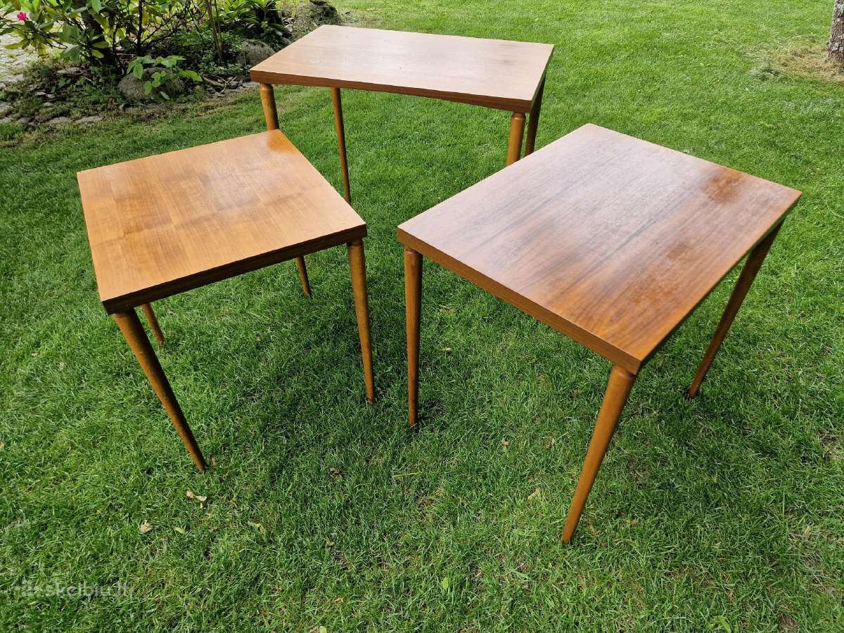 Vintažiniai mid century riešutmedžio staliukai - nuotraukos Nr. 37