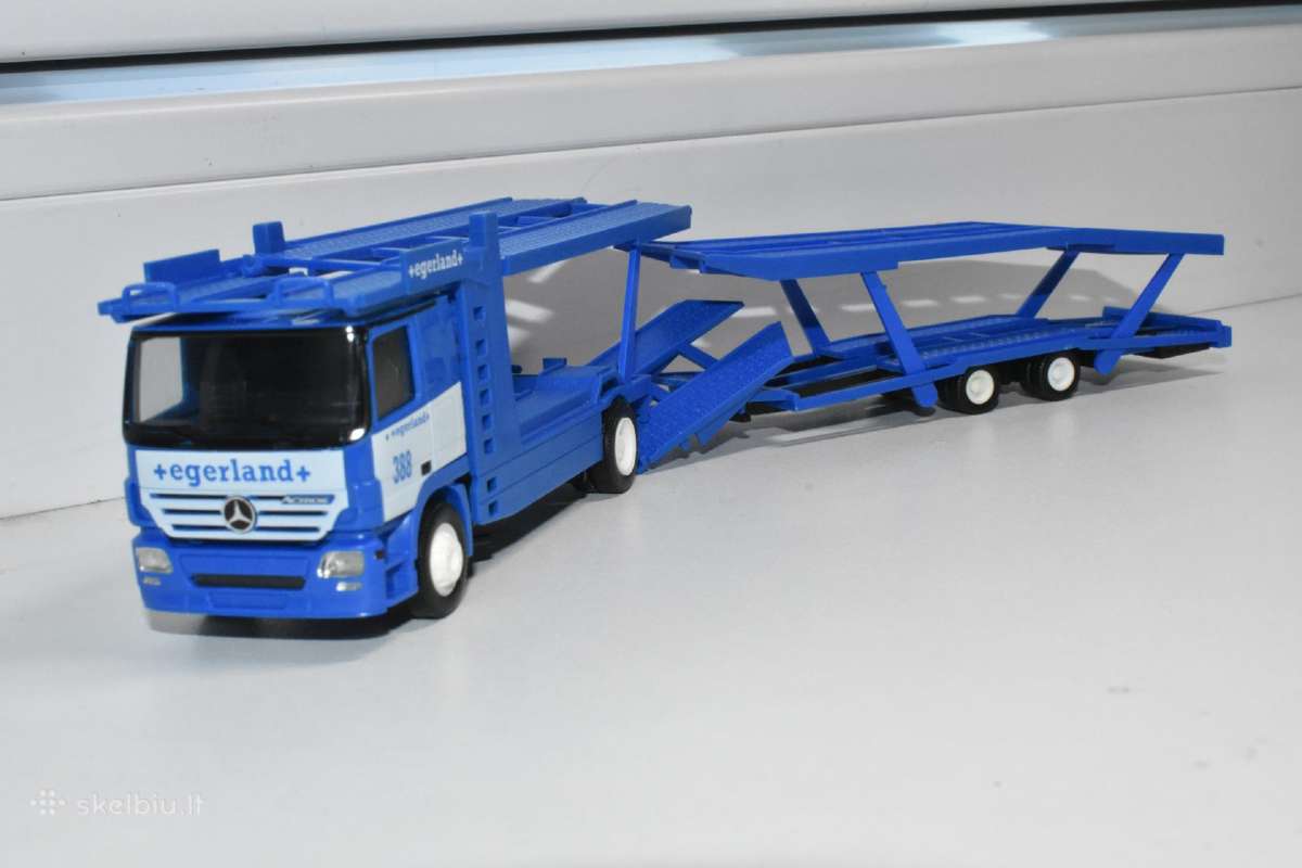 Naujas Mercedes benz autovežys. Mastelis 1:87 (H0)