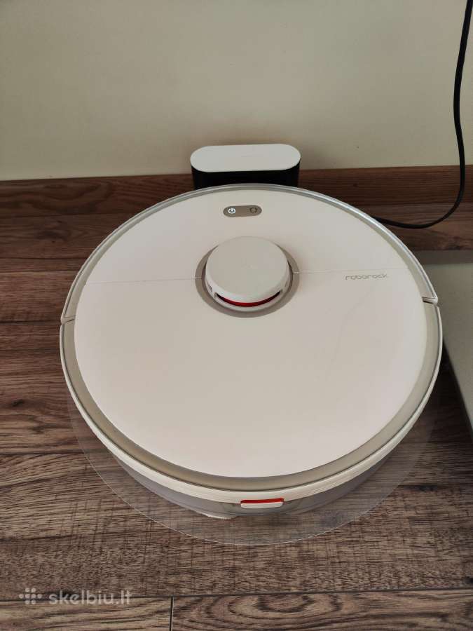 Roborock S5 Max su daug priedų