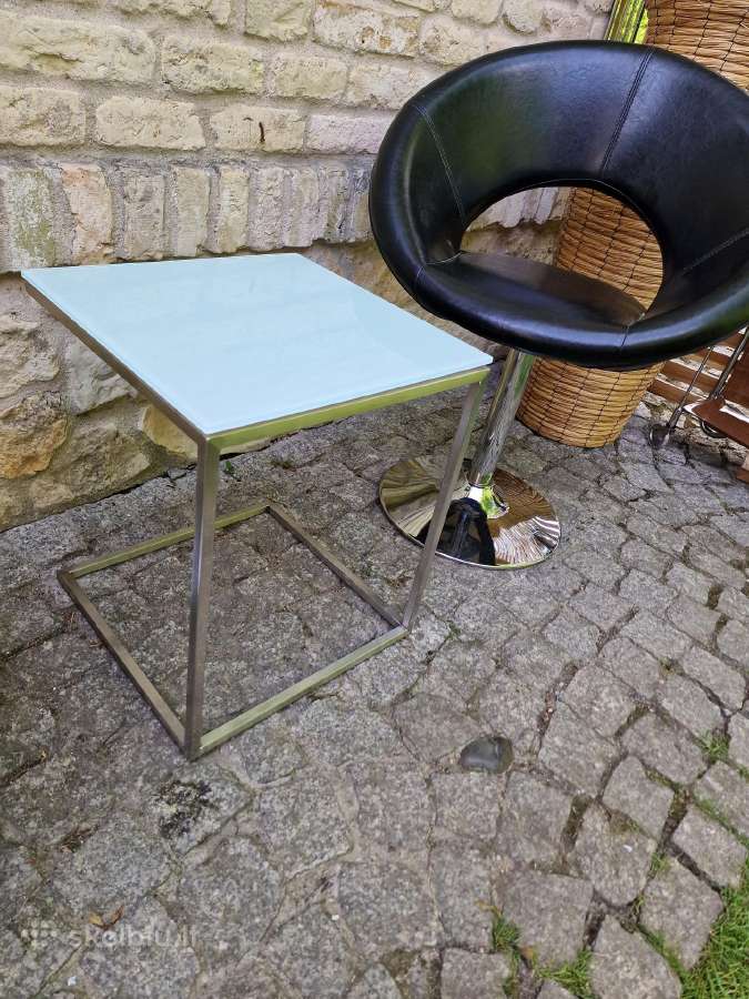 Vintažinis autorinis šoninis staliukas - nuotraukos Nr. 16