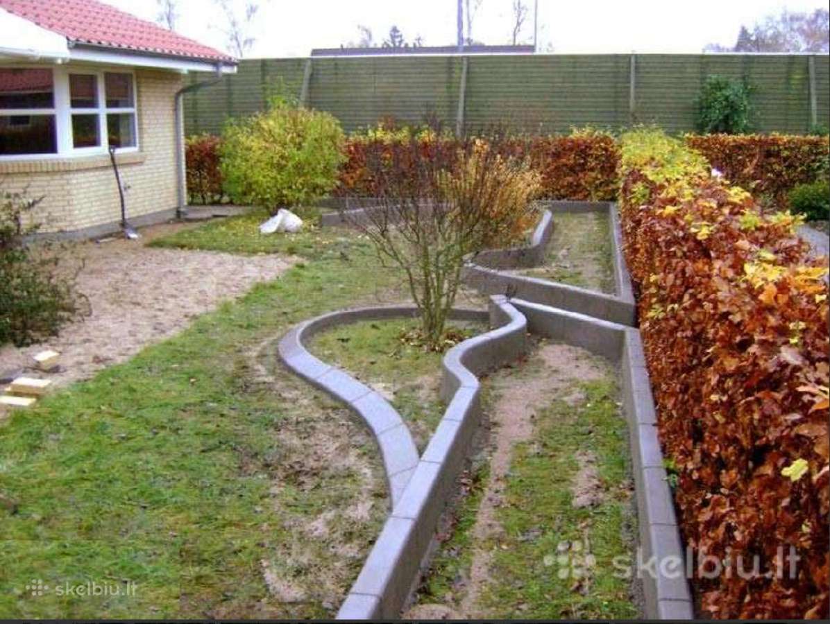 Betoniniai suoliukai, klombos, amfiteatro sienelės - nuotraukos Nr. 35