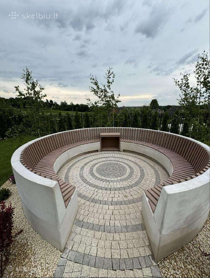 Betoniniai suoliukai, klombos, amfiteatro sienelės - nuotraukos Nr. 29
