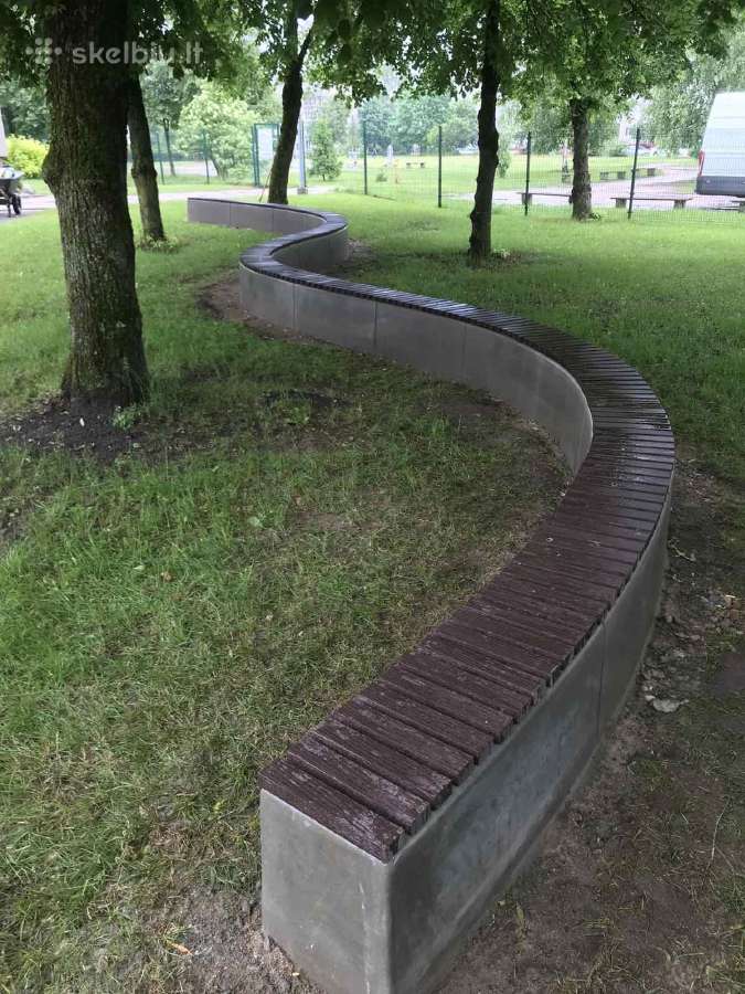 Betoniniai suoliukai, klombos, amfiteatro sienelės - nuotraukos Nr. 23