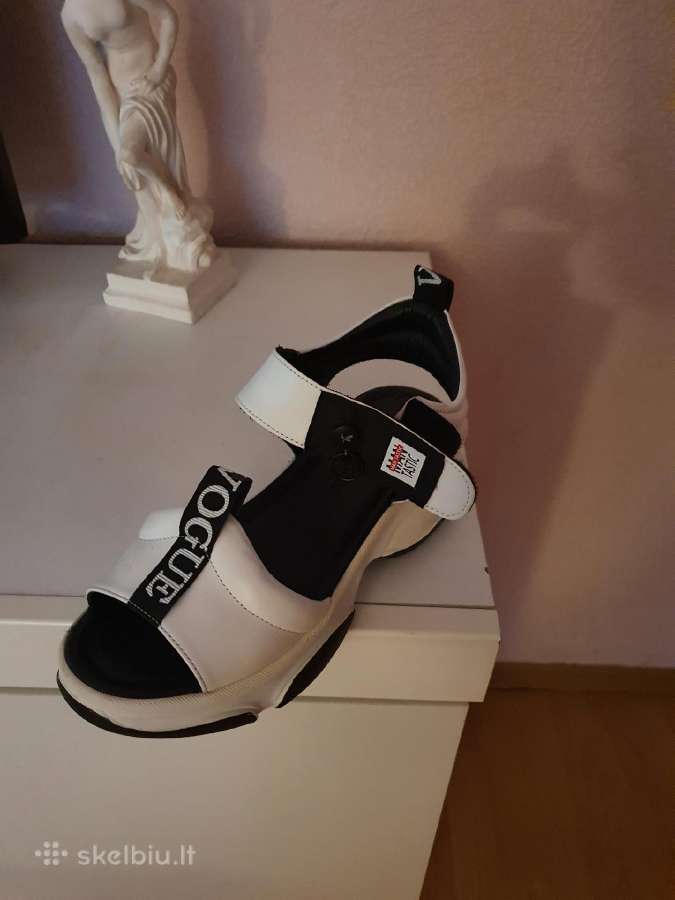 Basutes italiskos odines