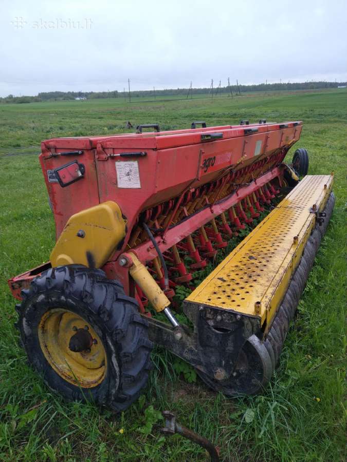 Agro master diskinė 4m su trąšomis ir volų - nuotraukos Nr. 4