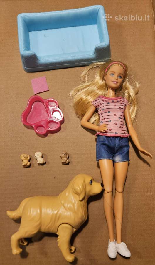 Barbie su naujagimiais šuniukais