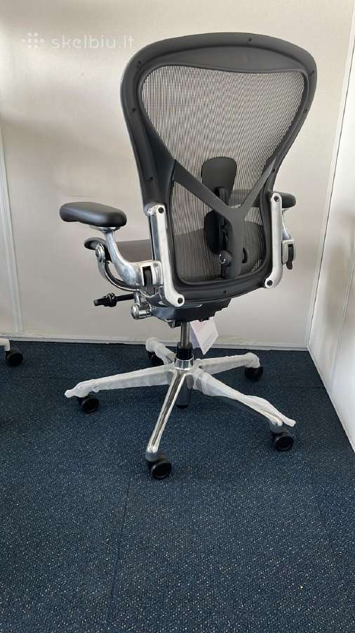Herman Miller Aeron Remastered Polished Aluminium