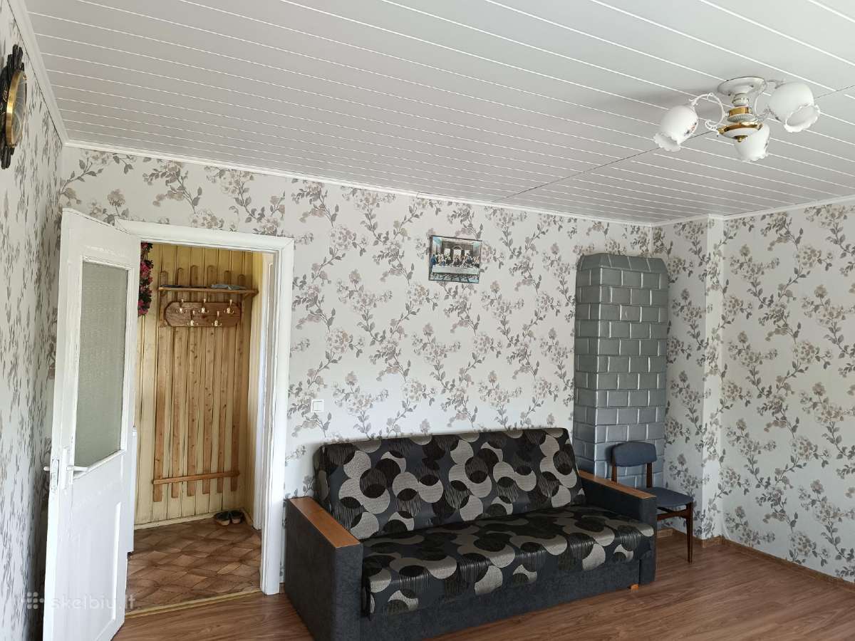 Parduodu 2 kambariu buta