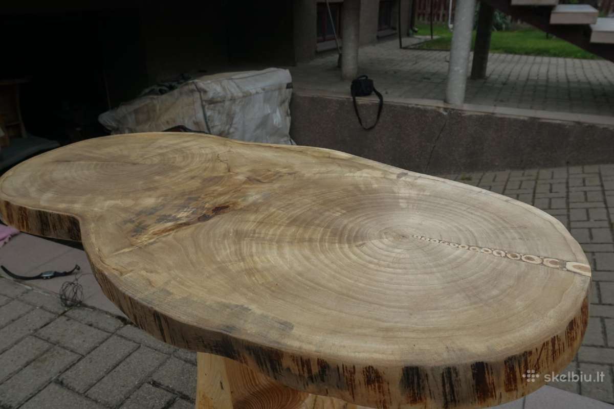 Rankų darbo staliukas