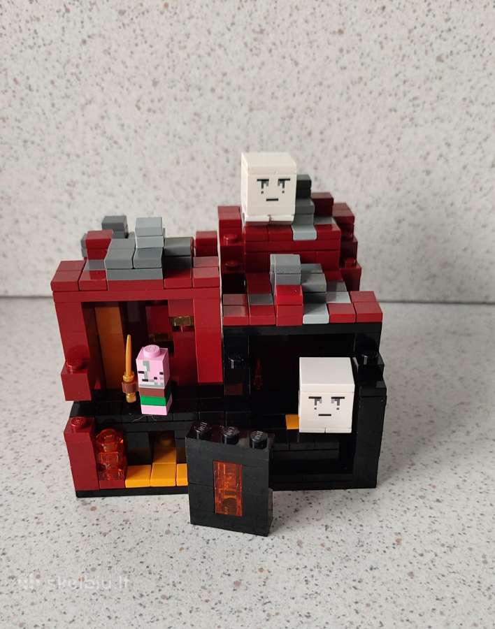 Lego Minecraft Micro World 21106 The Nether