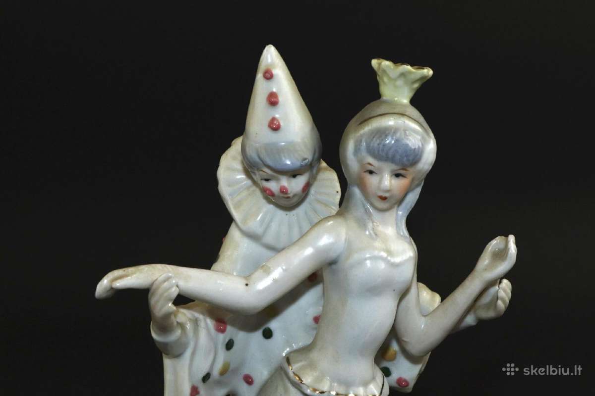 "Balerina ir Pjiero", Porcelianas, Šoka ir groja - nuotraukos Nr. 6