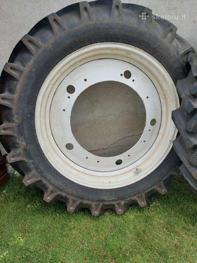 Ratlankiai r38. 9,5r36 padangos - nuotraukos Nr. 12