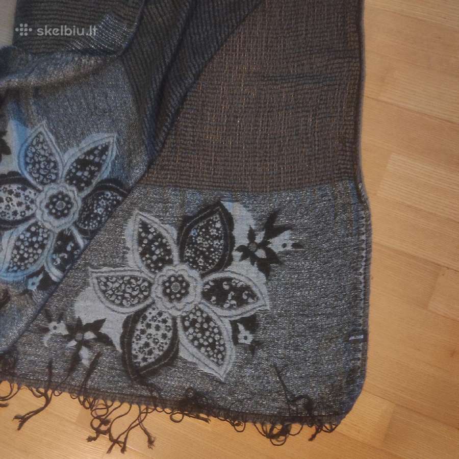 Moteriškas Šalis - nuotraukos Nr. 3