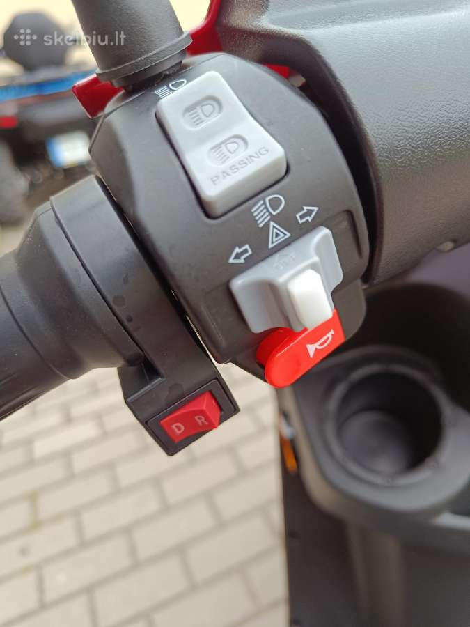 Elektrinis triratis Skuteris "Skut F1 Max" - nuotraukos Nr. 6