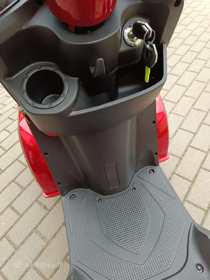 Elektrinis keturratis Skuteris "Skut F3 Max" - nuotraukos Nr. 9