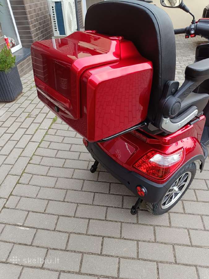 Elektrinis keturratis Skuteris "Skut F4" LED lempa - nuotraukos Nr. 7