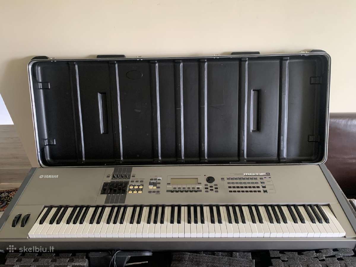 Yamaha motif 8