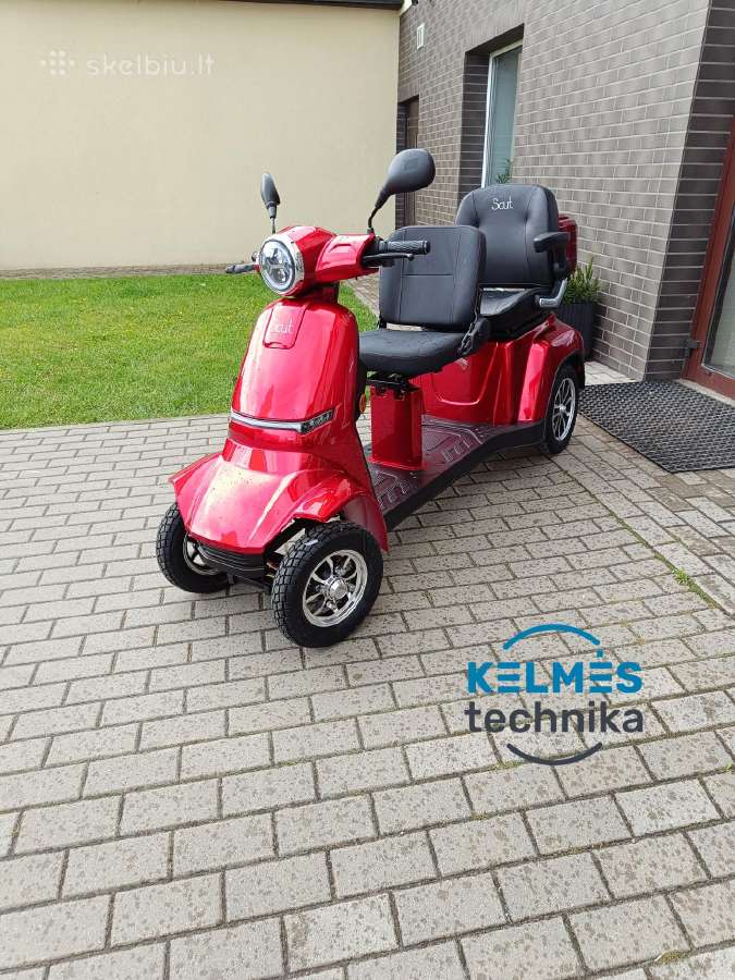 Elektrinis keturratis Skuteris "Skut F6"