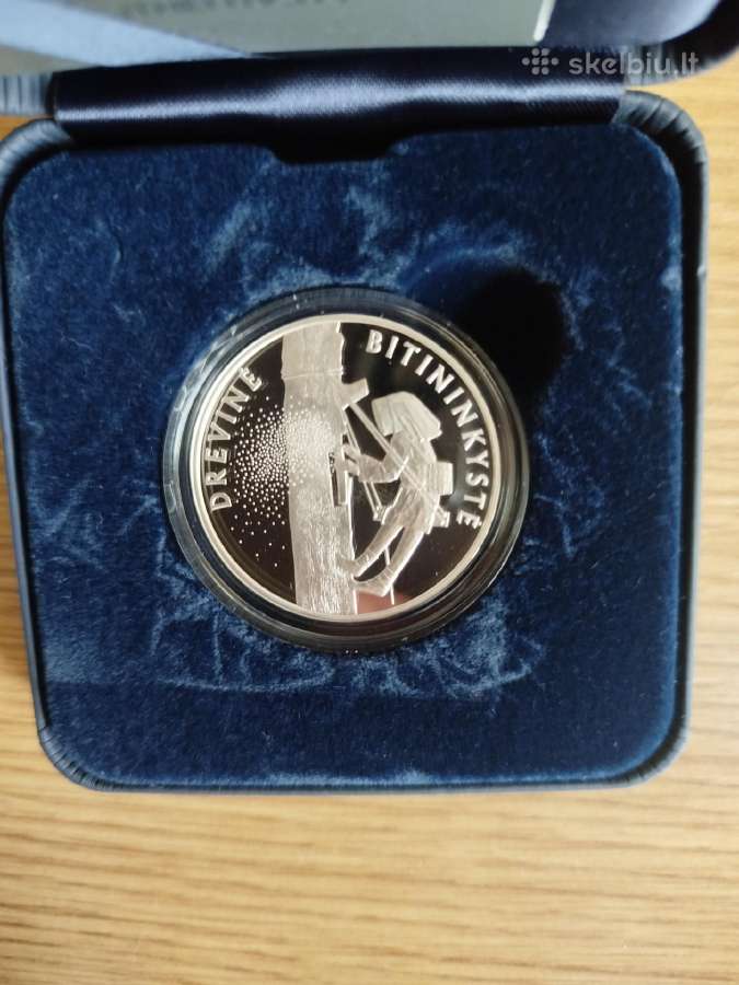 10 Eur moneta, skirta Drevinei bitininkystei.