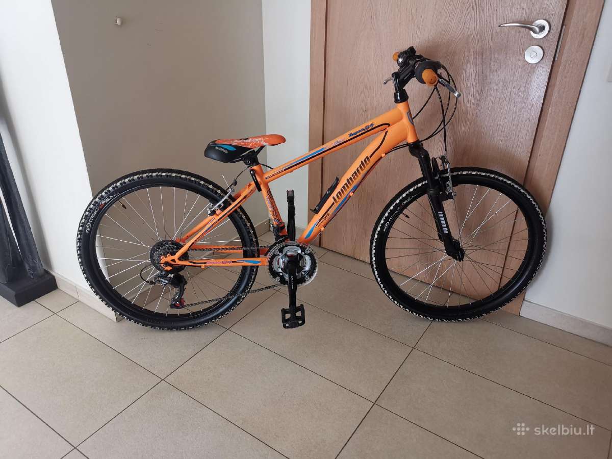 Itališkas Oranžinis dv.7-12m.vaikams su pavaromis