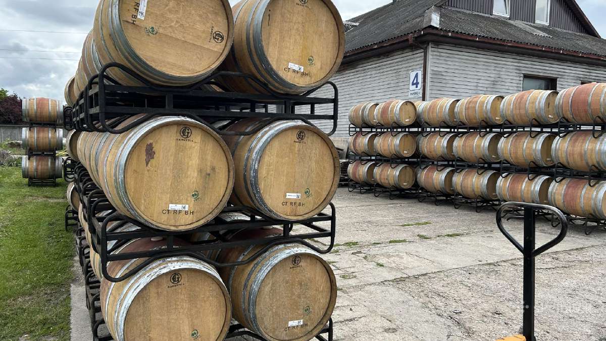 Naudotos 225l prancūziško ąžuolo vyno statinės - nuotraukos Nr. 2