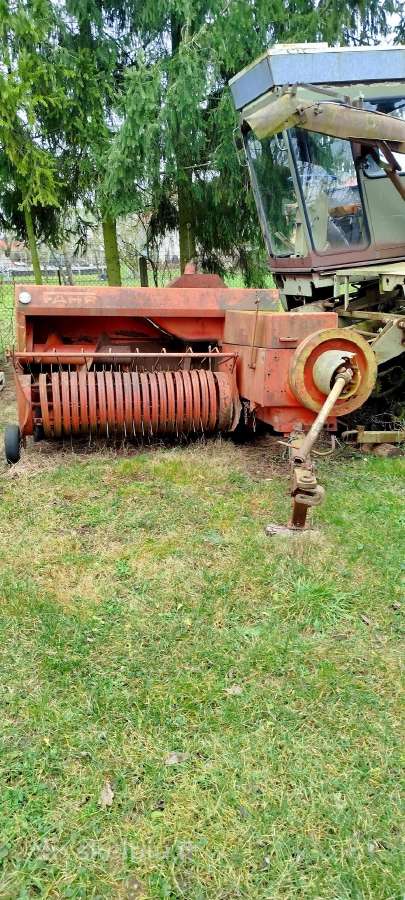 Deutz Fahr 400 kitkinis presas dalimis.