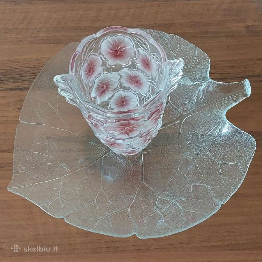 Parduodu krištolinę vazą su ornamentais . - nuotraukos Nr. 24