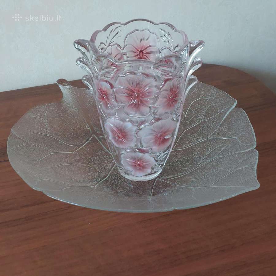 Parduodu krištolinę vazą su ornamentais . - nuotraukos Nr. 25