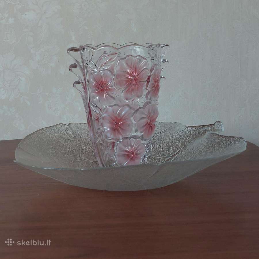 Parduodu krištolinę vazą su ornamentais . - nuotraukos Nr. 26